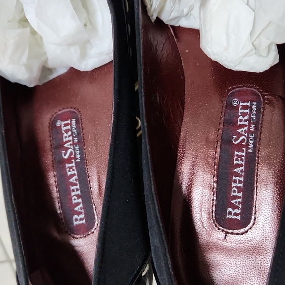 Raphael Sarti Black Heels - Picture 2 of 5